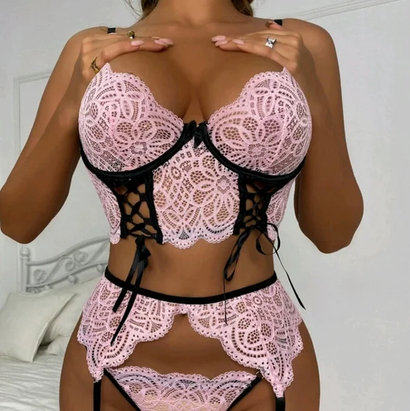 3Pcs Lace Garter Lingerie Set - Picture 3 of 8